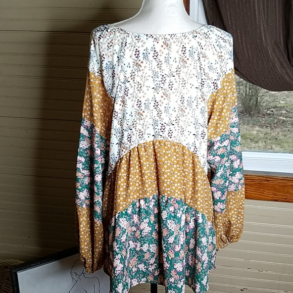 Hailey & Co. Peasant Boho Blouse - Picture 4 of 9